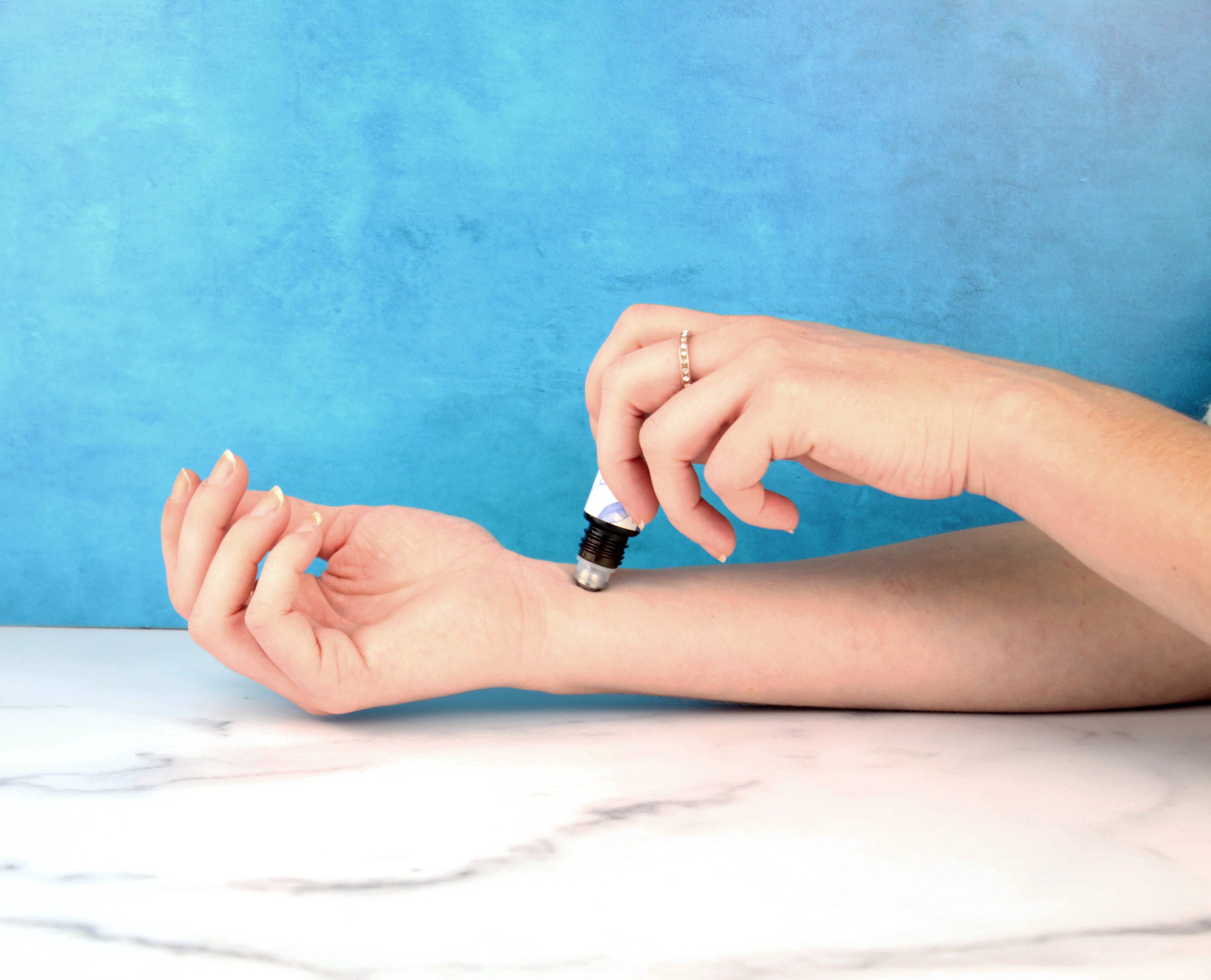 Boston International - Aromatherapy Essential Oil Roll-On - Cold/Flu Buster