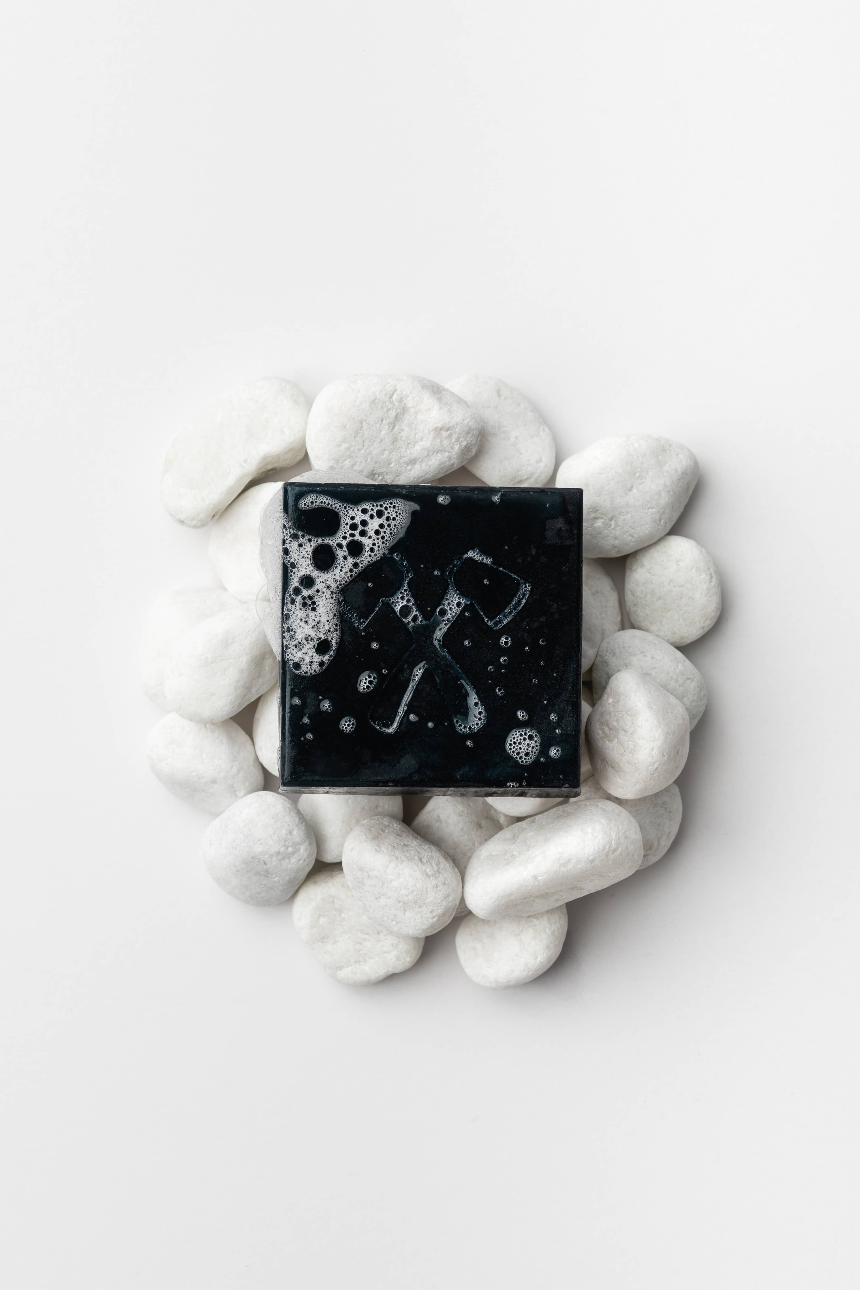 Latika Beauty - Charcoal Soap – Grit | Detox Bar for Men with Charcoal