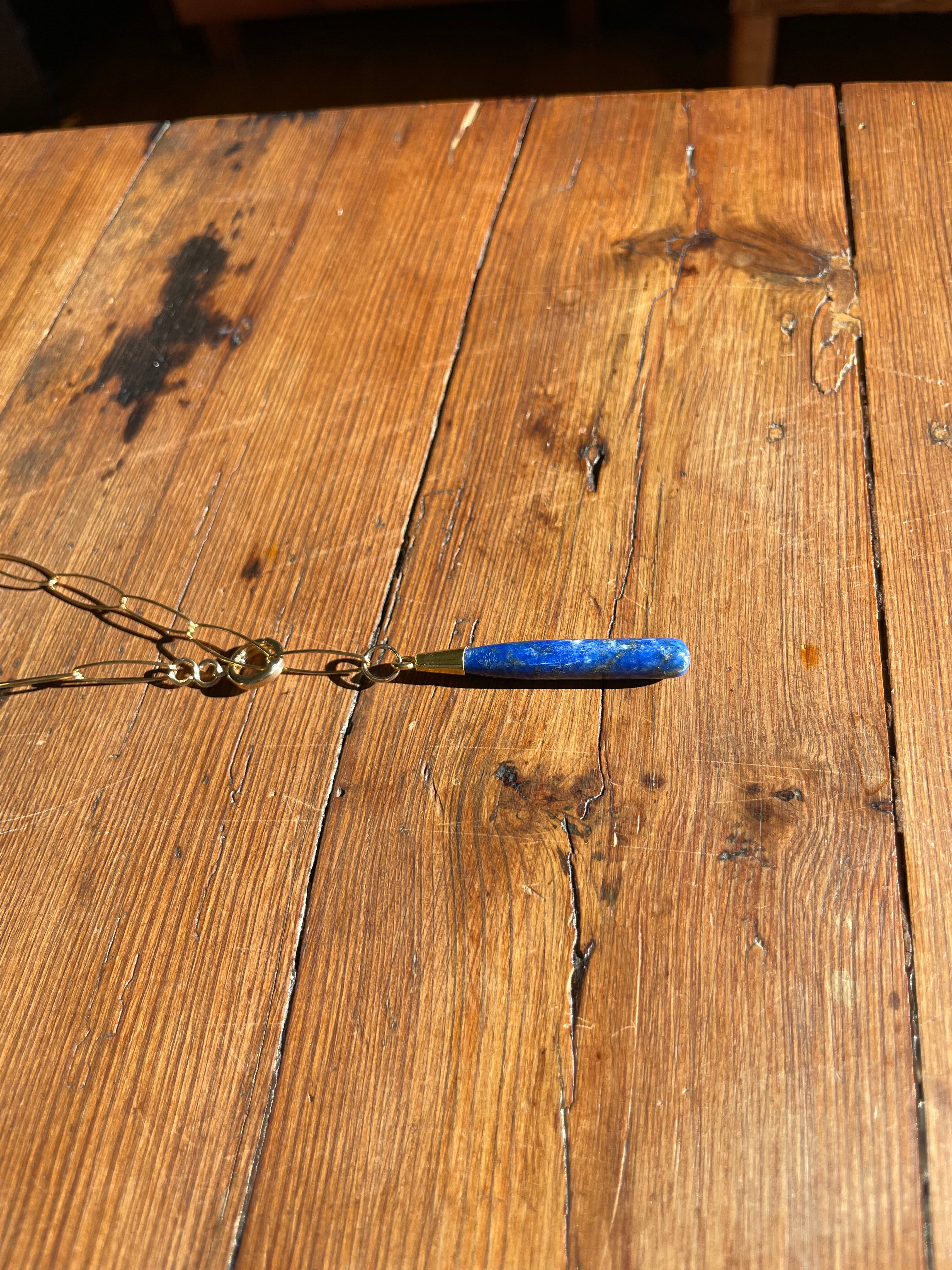 Live Oak Designs - 17” Oval Chain with Lapis Pendant