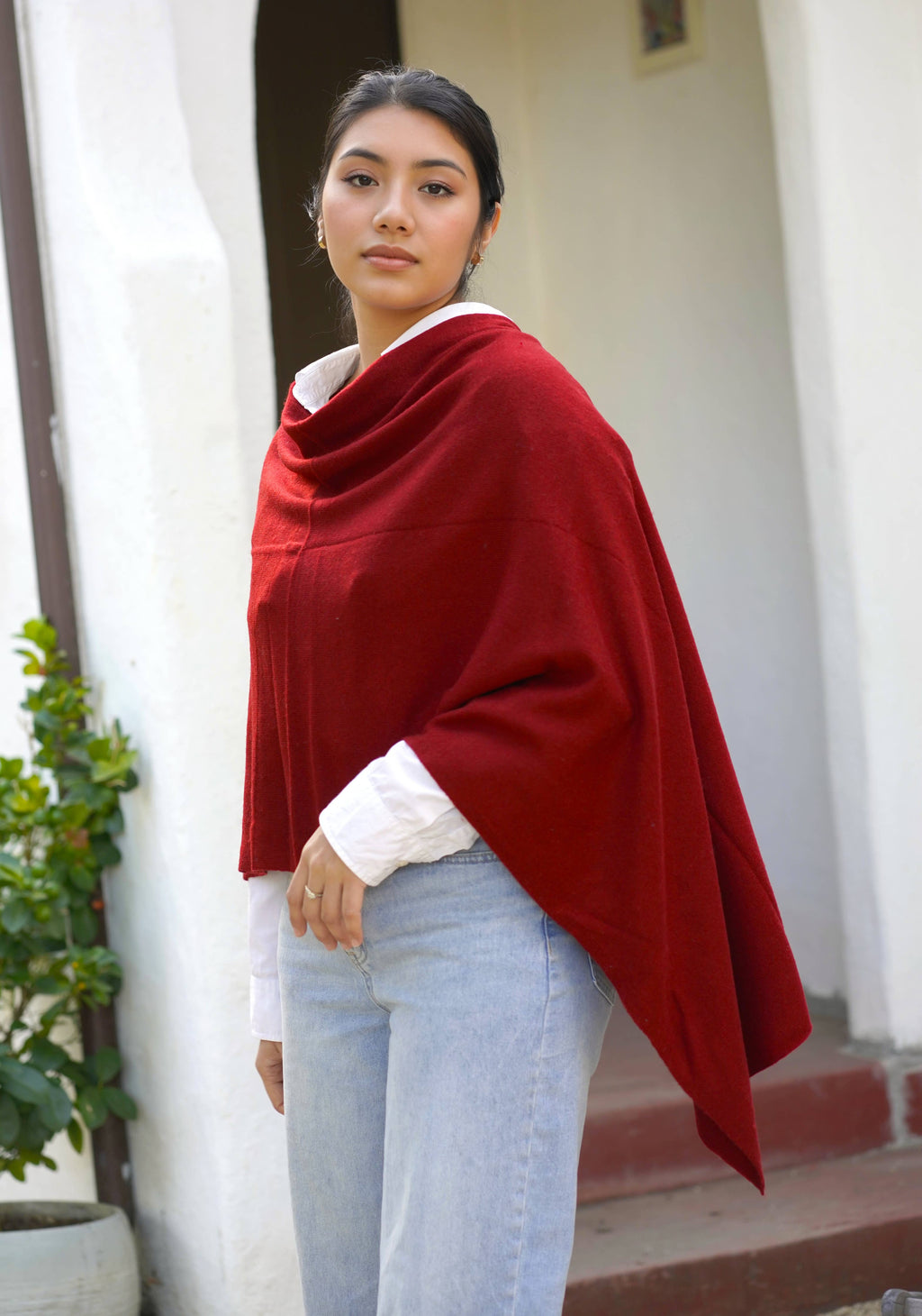 Dolma - Cashmere Poncho-Burgundy