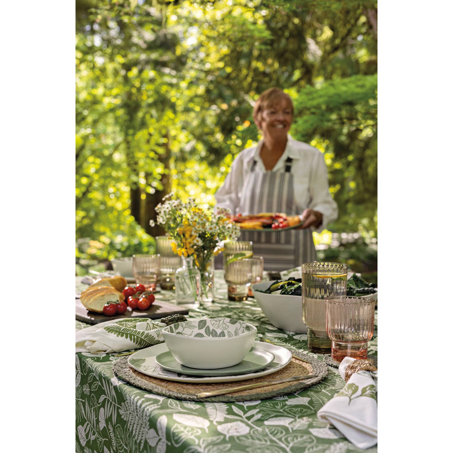 Now Designs by Danica - Fern & Frond Melamine Dinner Plate
