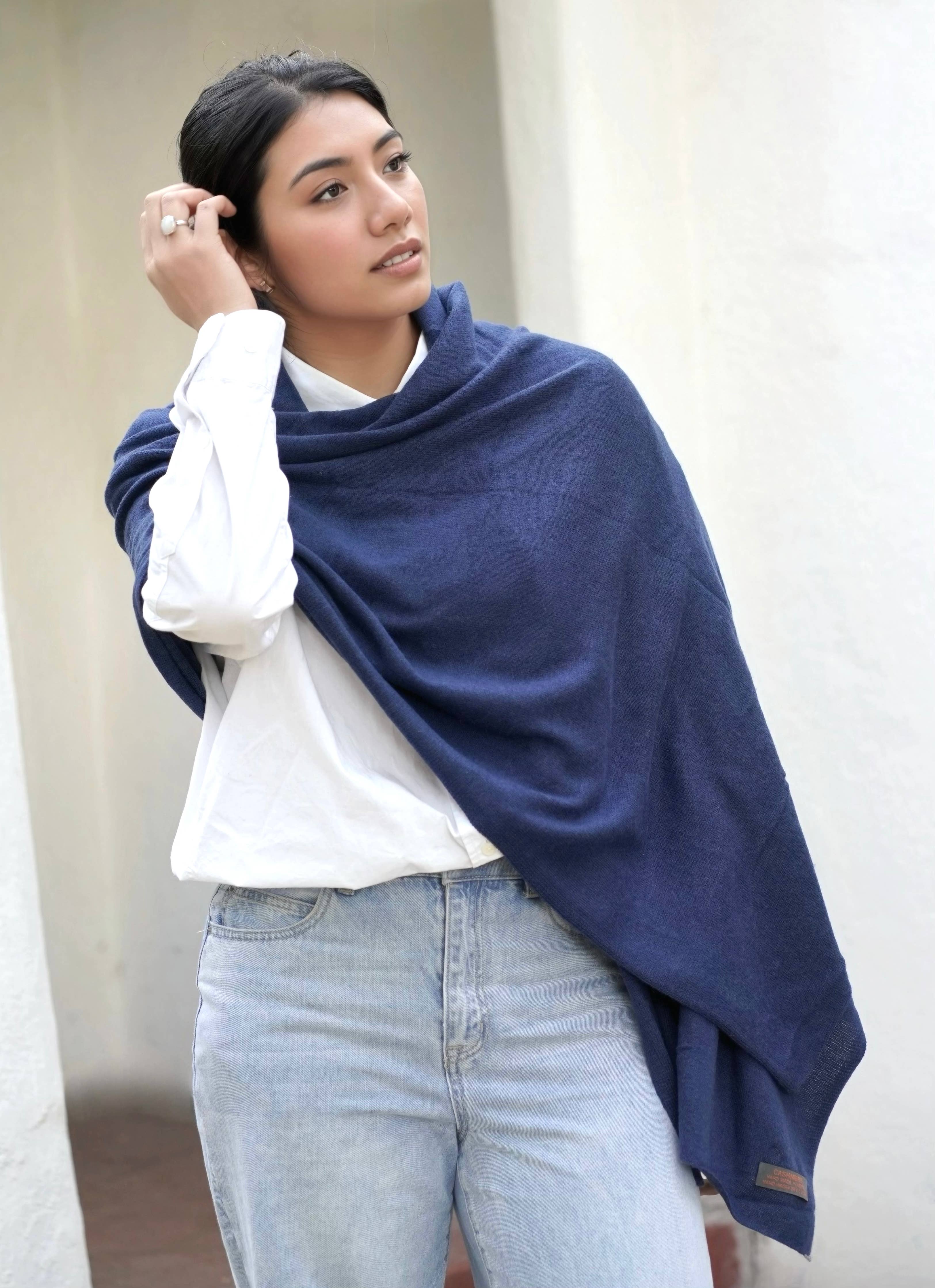 Dolma - Cashmere Scarf/Wrap Navy