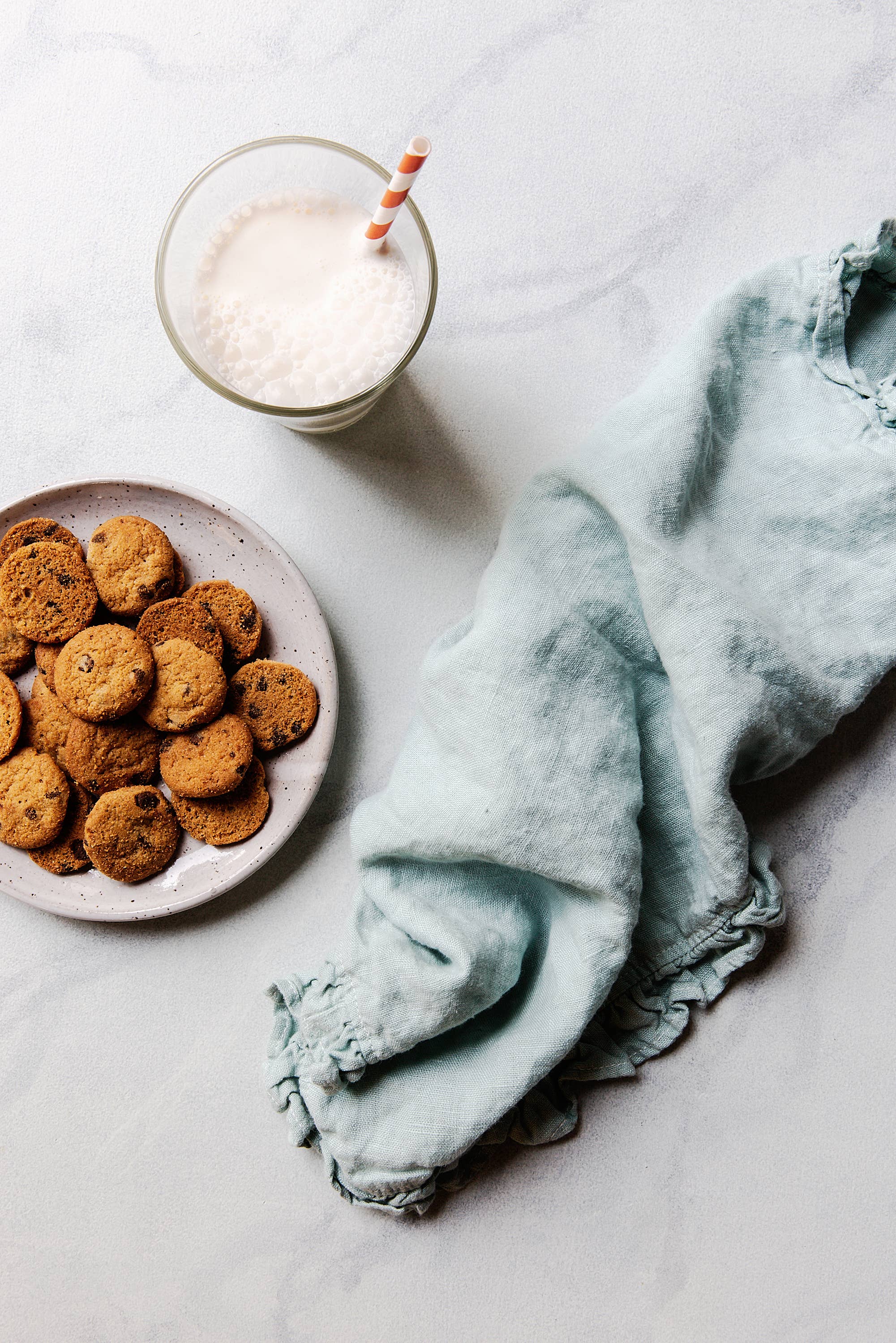 1 in 6 Snacks- Carolina Kettle chips - Chocolate Chip Cookies Memaws Country Kitchen Case (8 boxes)