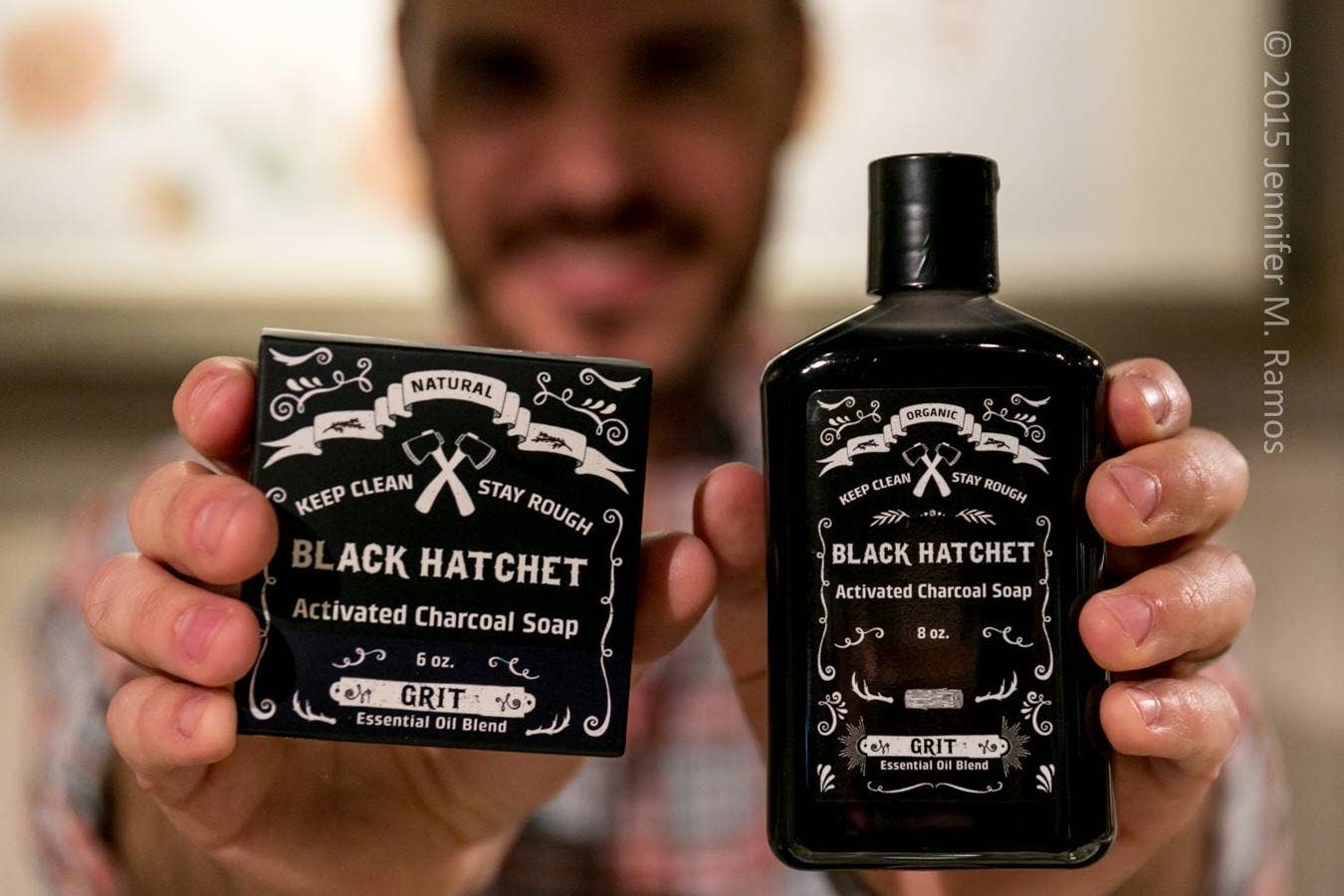 Latika Beauty - Charcoal Soap – Grit | Detox Bar for Men with Charcoal