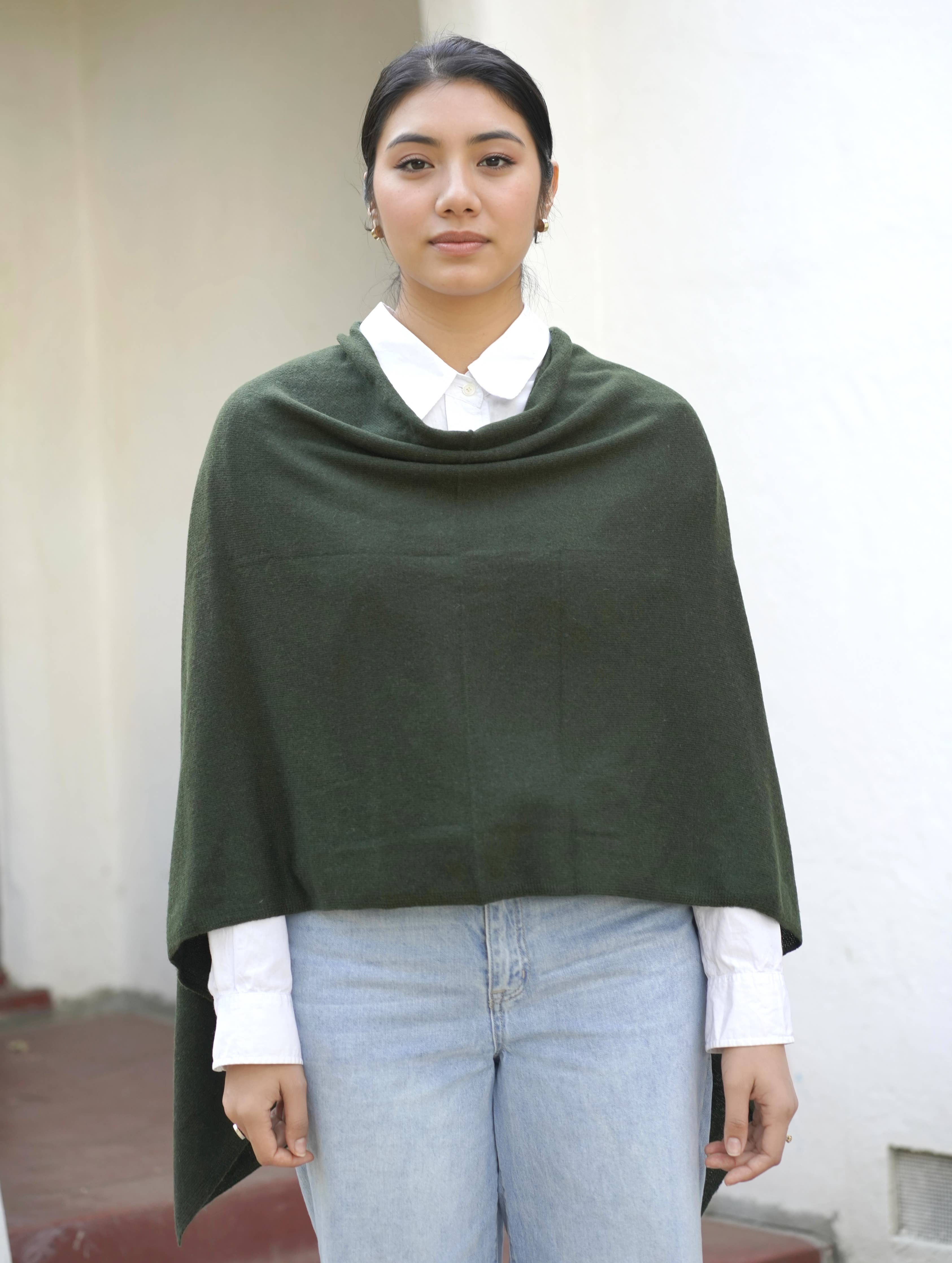 Dolma - Cashmere Poncho Seaweed 
