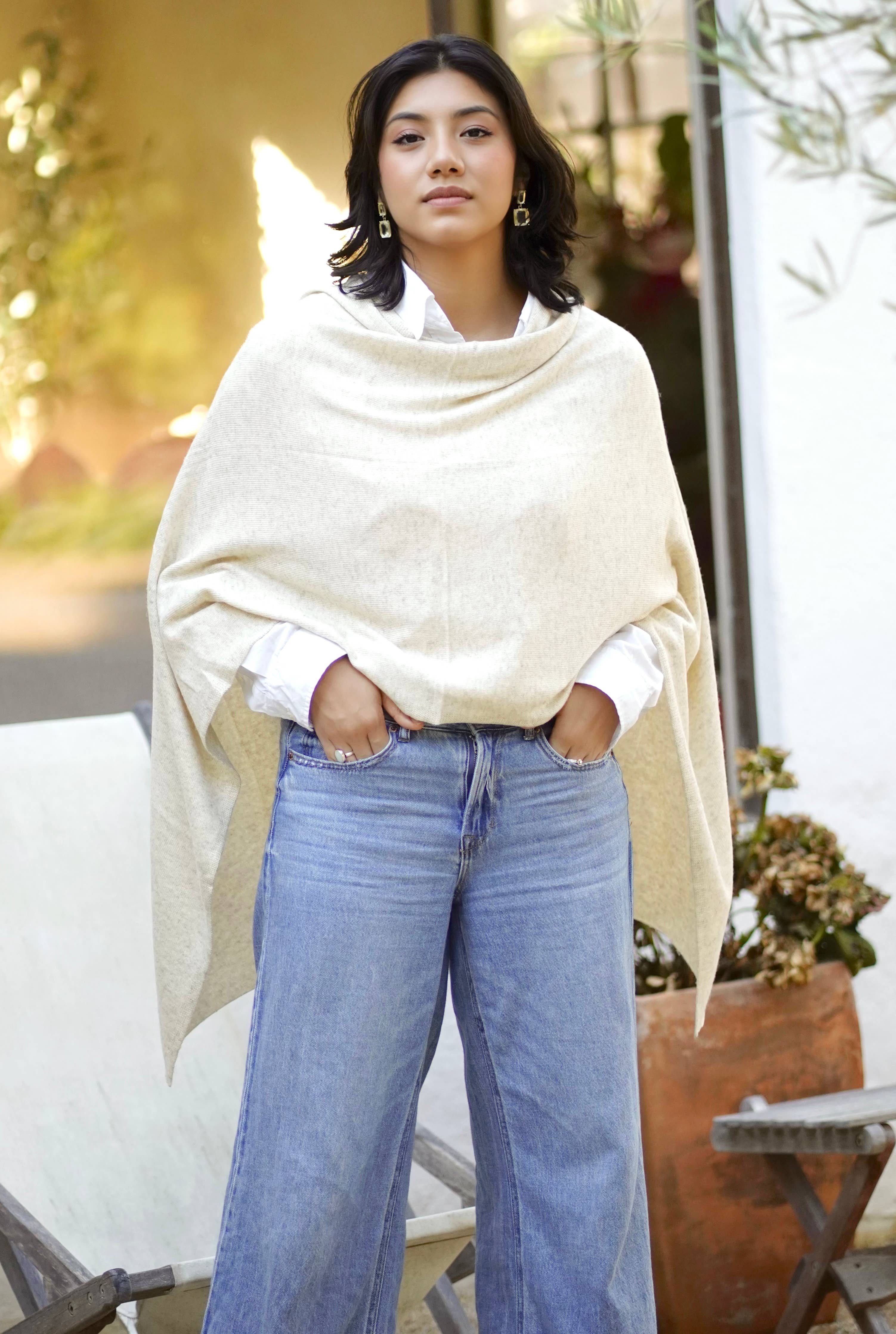 Dolma - Cashmere Poncho Oatmeal 